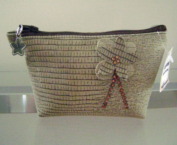 Necessarie pequena Cód: MLN102A